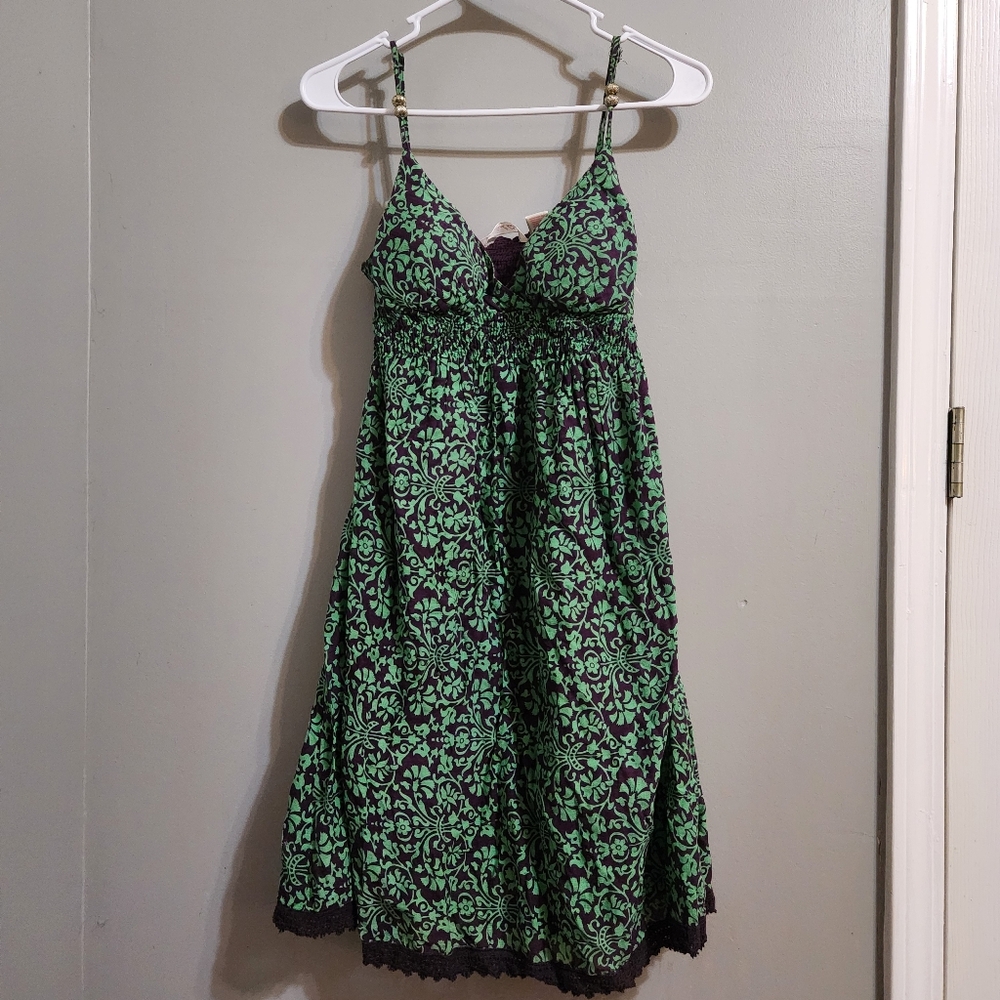 Green sundress with built in bra & adjustable straps